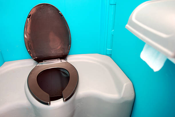 Best Construction site porta potty rental  in Higginsville, MO